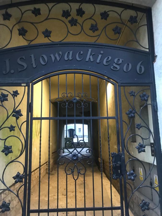 Noclegi Na Slowackiego 6 فاوبجه المظهر الخارجي الصورة